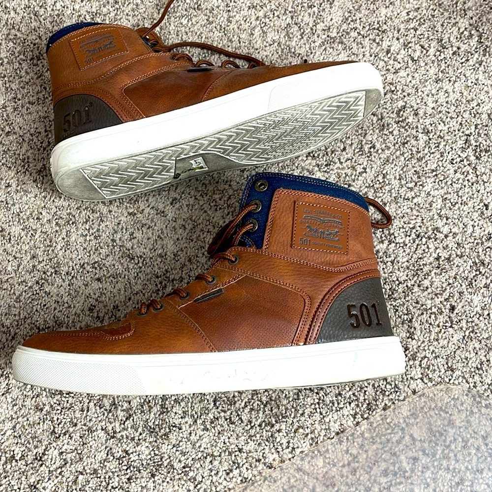 Levi’s size 11 quality footwear 501 boot